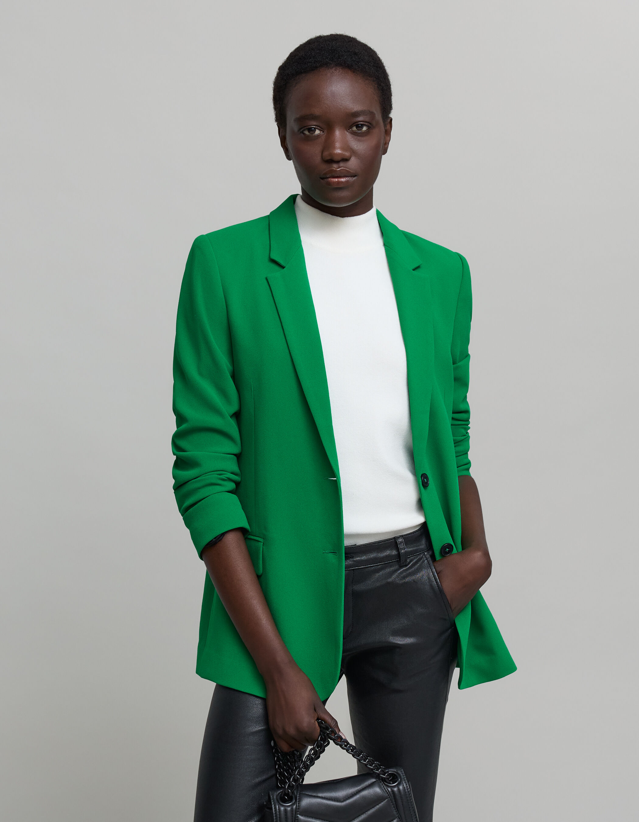 Chaqueta de traje verde de poliester reciclado para mujer IKKS