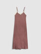 Mujer vestido largo burdeos con detalle de puntilla y tirantes finos-6