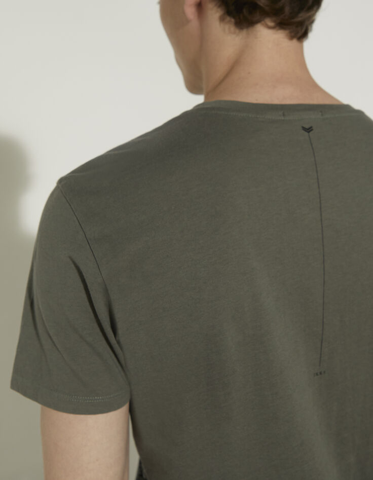 Men&rsquo;s sage T-shirt with tree image-3