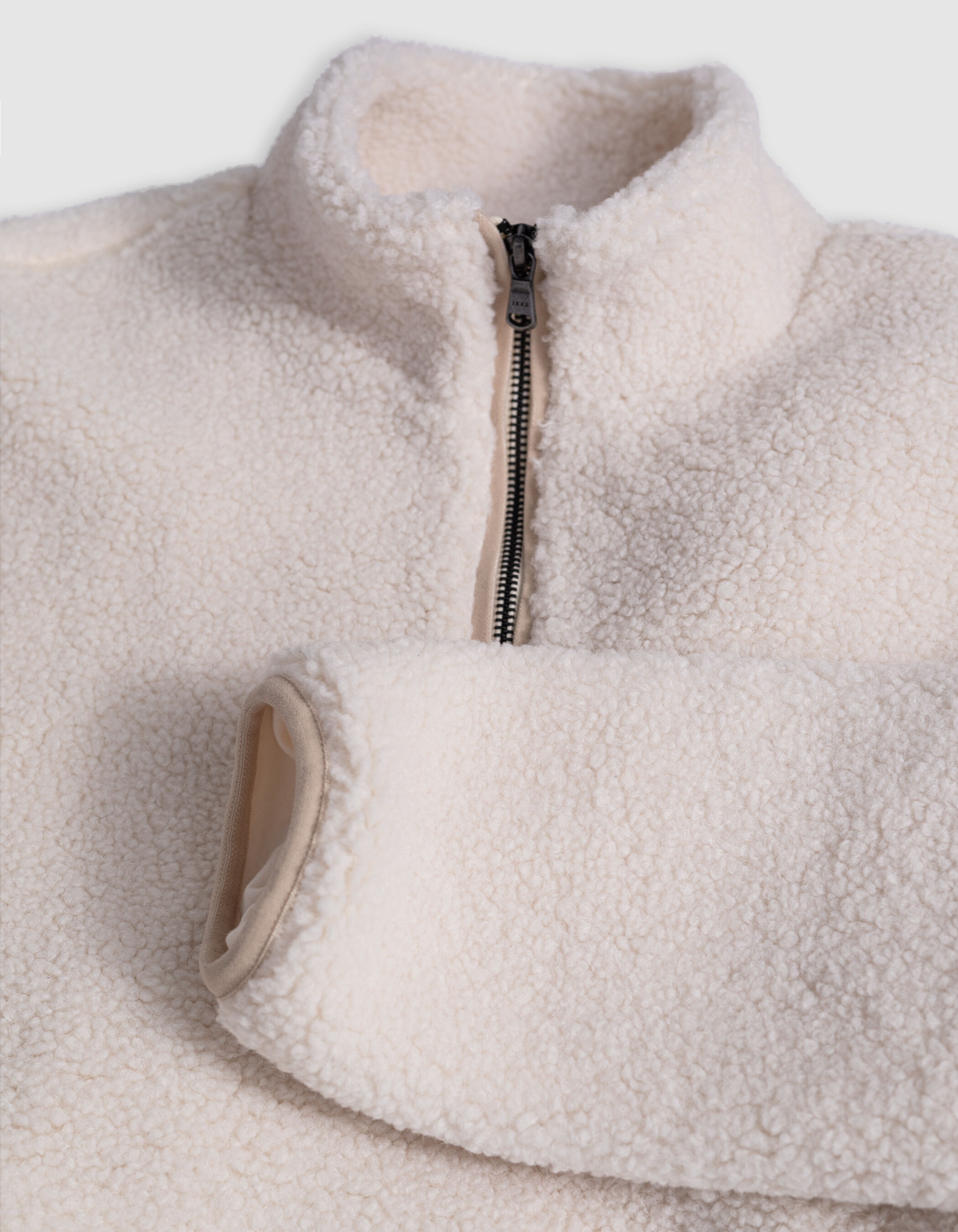 White sherpa sweatshirt hot sale