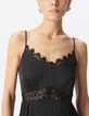 Robe longue noire satinée détails dentelle Femme-3