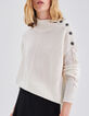 Cremewei&szlig;er Damenstrickpullover mit gravierten Kn&ouml;pfen-2