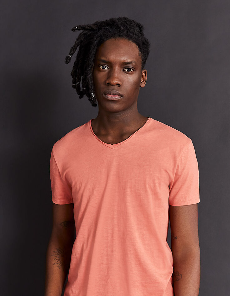 Tee-shirt L'Essentiel corail à col V Homme-2