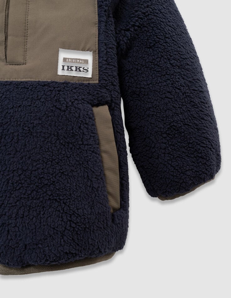 Jungenwendeparka in Khaki und marineblauem Sherpa-7 Jungenwendeparka in Khaki und marineblauem Sherpa-7