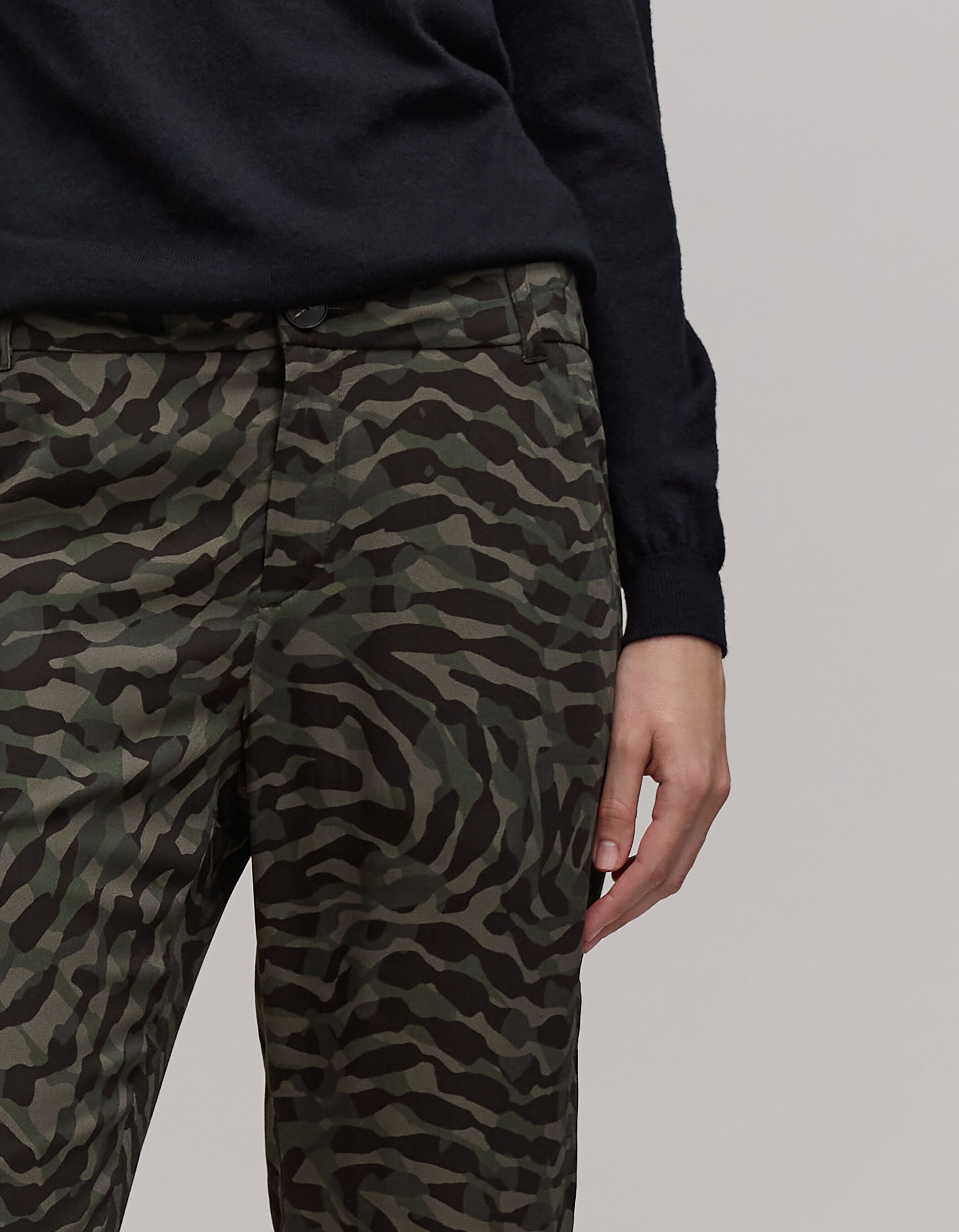 Pantalon de costume kaki fluide imprime camouflage Femme IKKS