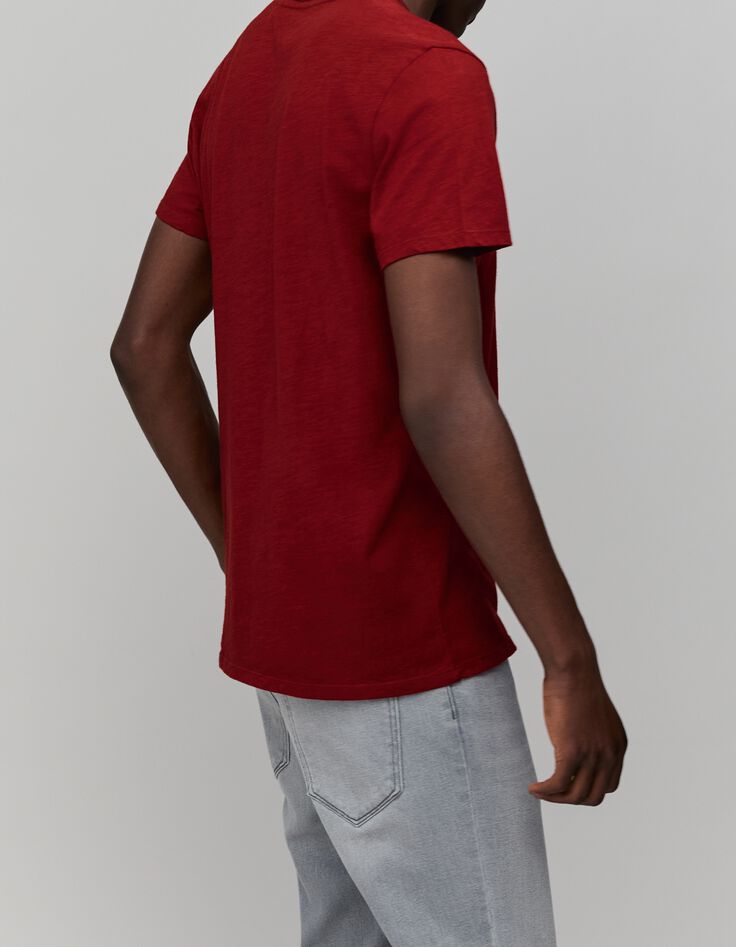 Men&rsquo;s dark red organic cotton Essential V-neck T-shirt-5