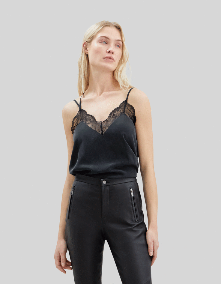 Top lencero negro 2025