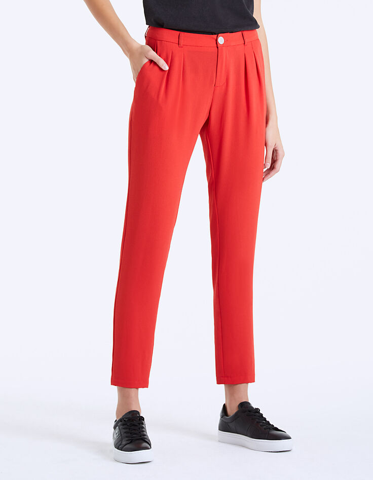 Women’s loose red crêpe 7/8 trousers-3