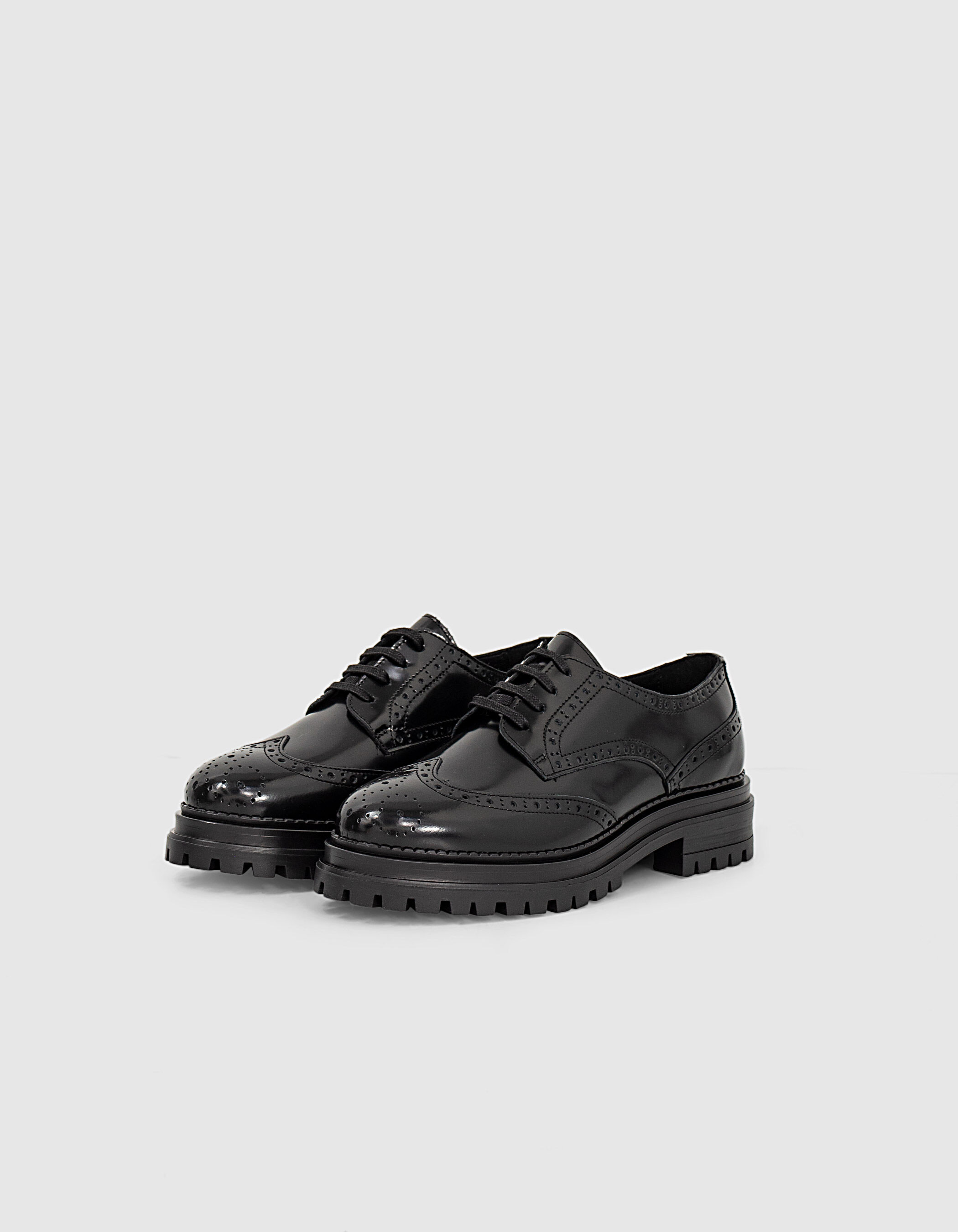 Women s black leather Oxford shoes IKKS