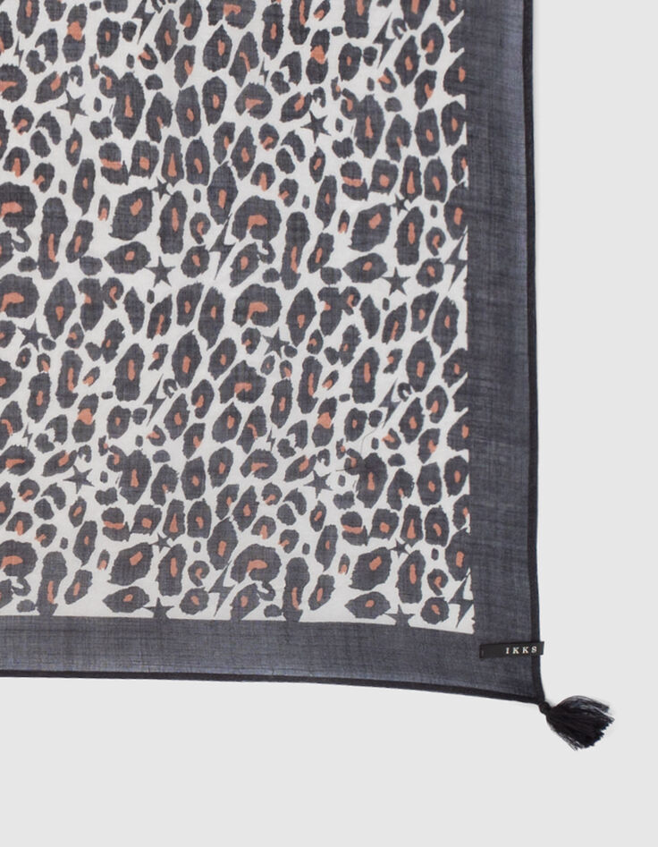 Carré fin imprimé léopard pompons femme-3