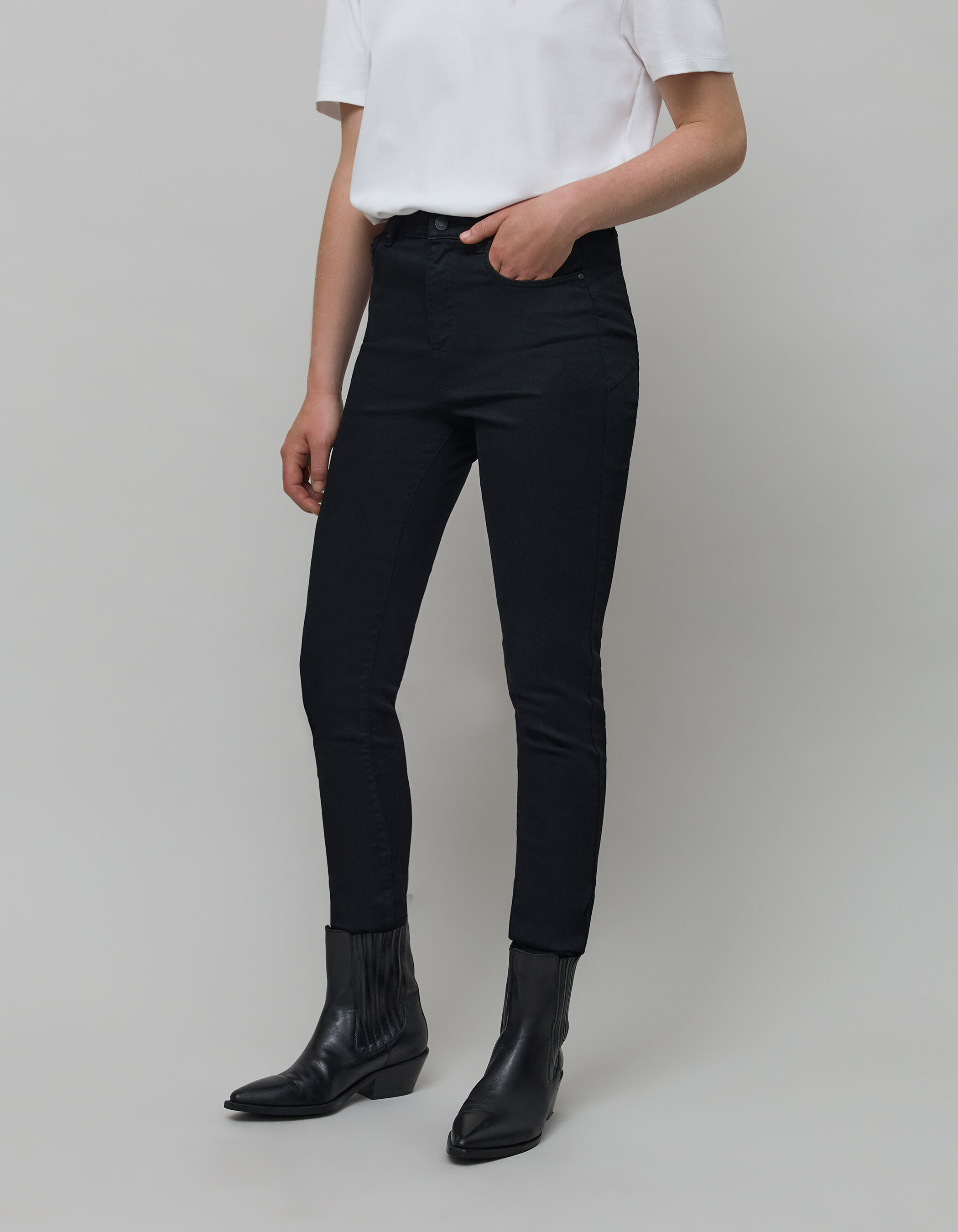 Vaqueros negros slim sculpt up 7 8 para mujer IKKS