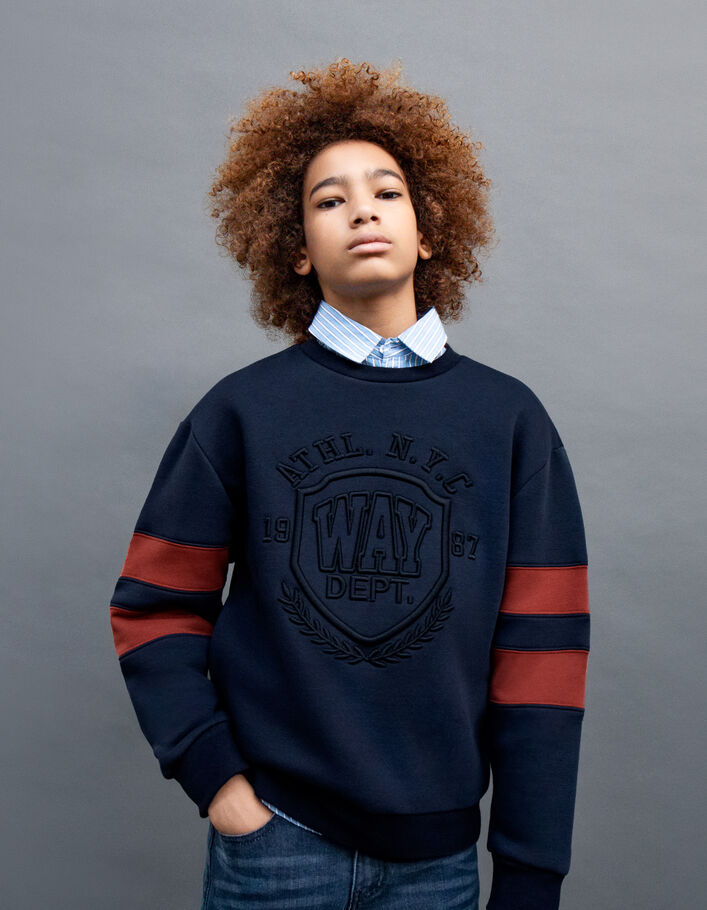 Boys’ navy sweatshirt with XL textured embroidery-7