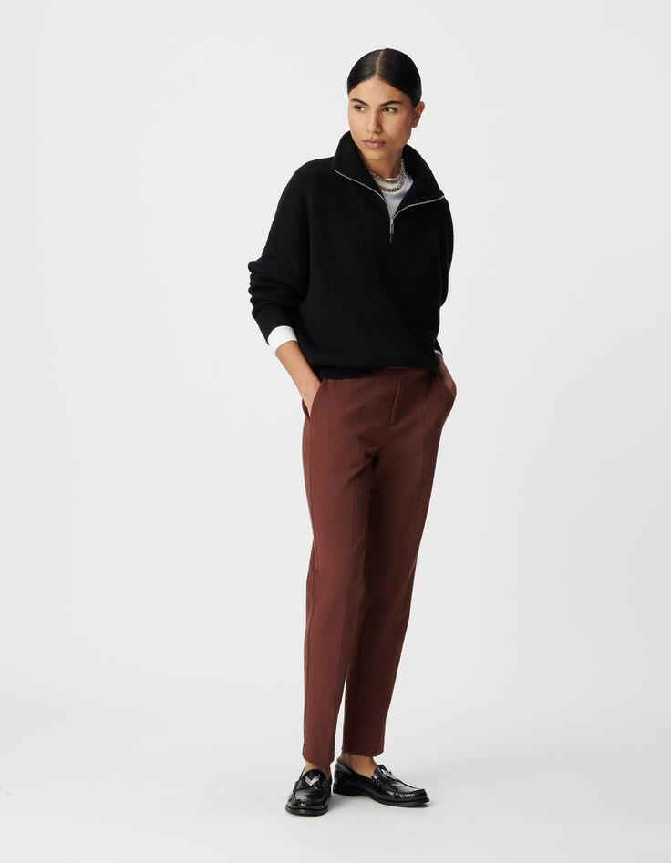 Braune taillierte Damenhose-1 Braune taillierte Damenhose-1