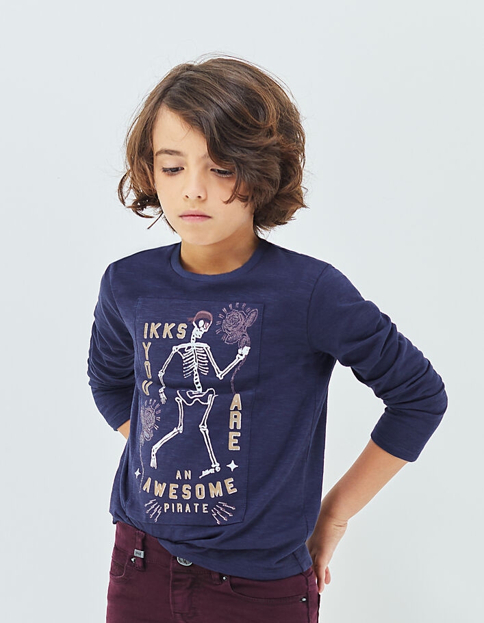 Boys’ navy T-shirt with skeleton-pirate and roses image