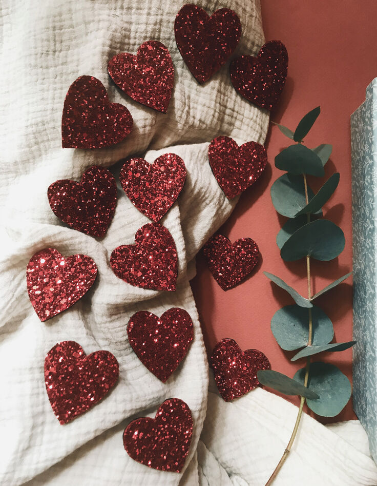 Broche cœur rouge pailleté TENDRE CACTUS-2 Broche cœur rouge pailleté TENDRE CACTUS-2