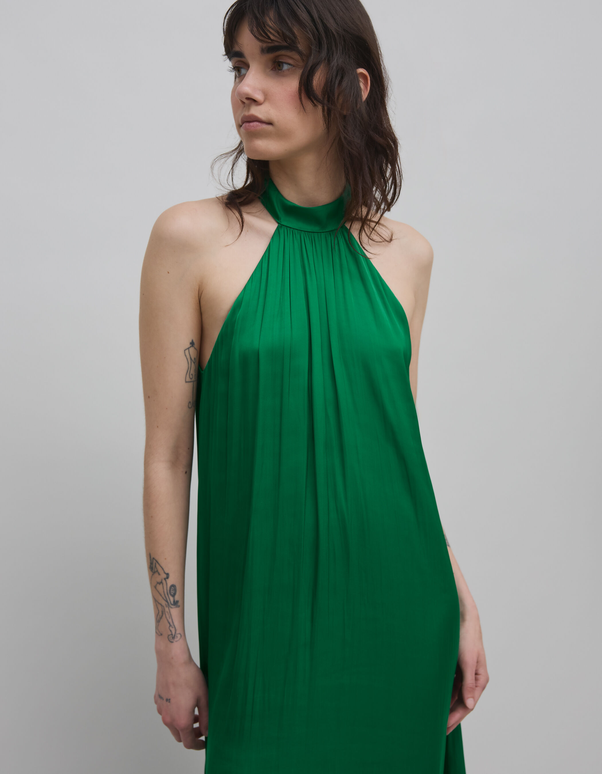 Groene gekreukte jurk van gerecycled polyester armsgaten IKKS