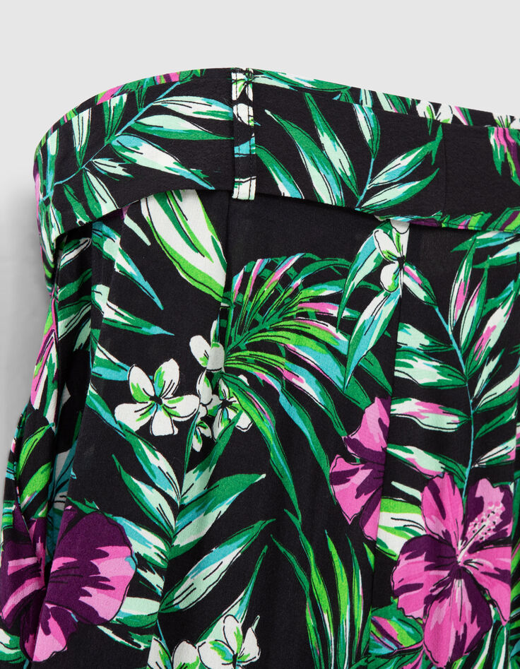 Weite, schwarze Damenhose mit tropischem Print-7