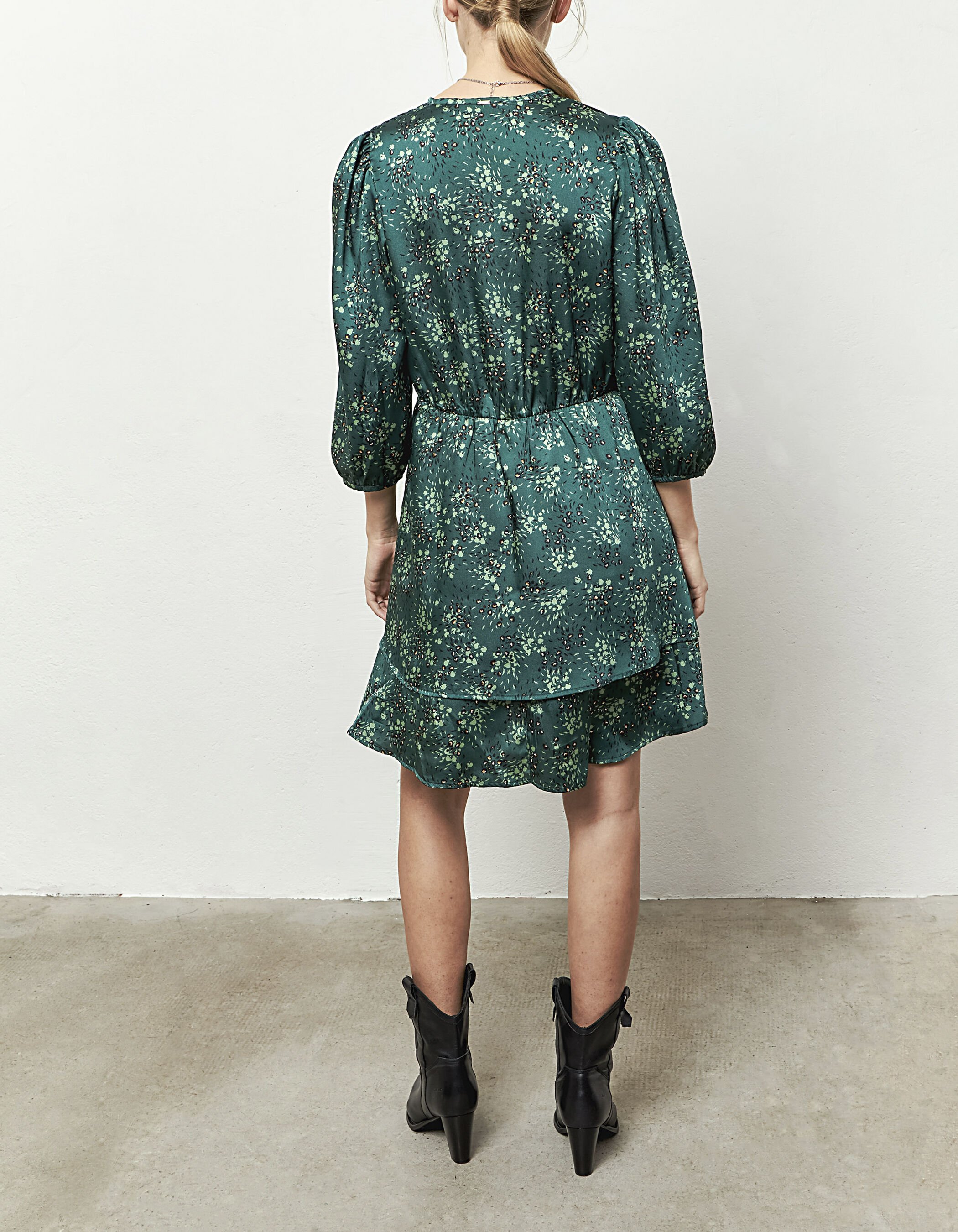 Robe courte col V manches longues imprim floral bleu femme