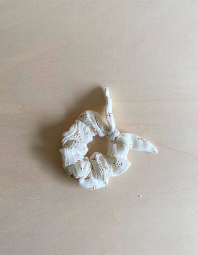 Honingkleurige scrunchie in biokatoengaas GABRIELLE PARIS - IKKS