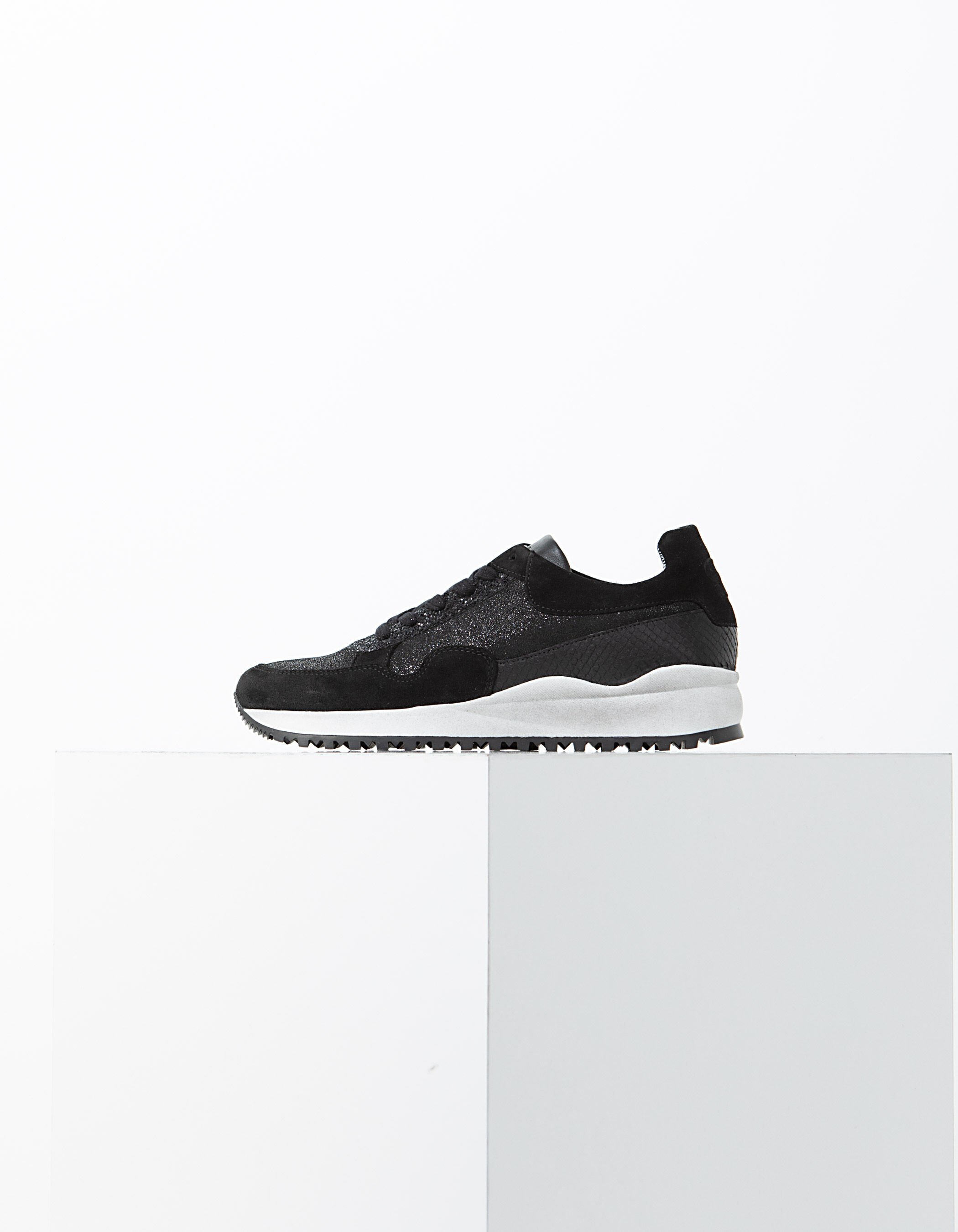 Baskets en cuir noir suede details paillettes femme IKKS