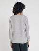 Pull gris col bateau en maille détails bijoux manches femme-3