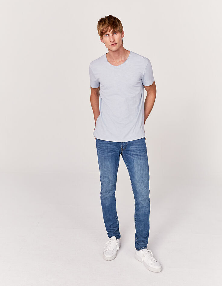 Men’s Essential azure V-neck T-shirt-6