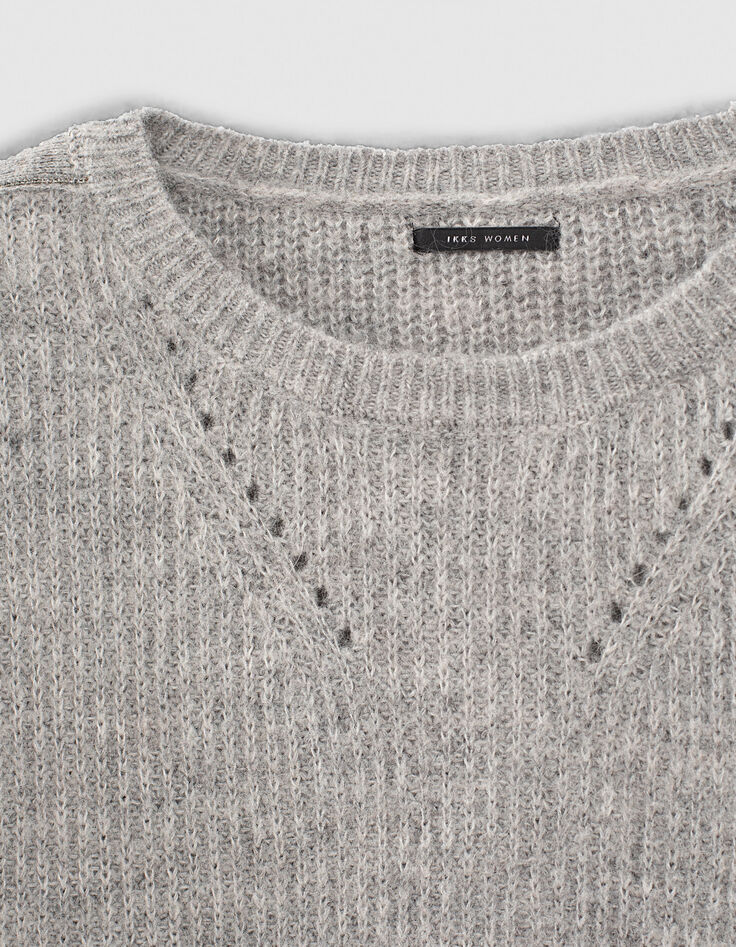 Pull gris col bateau en maille détails bijoux manches femme-2