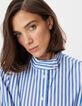 Chemise oversize blanche motif rayures bleues Femme-3