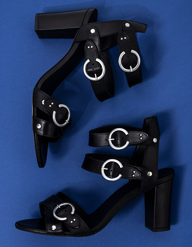 Sandales à talons en cuir noir et boucles femme-6