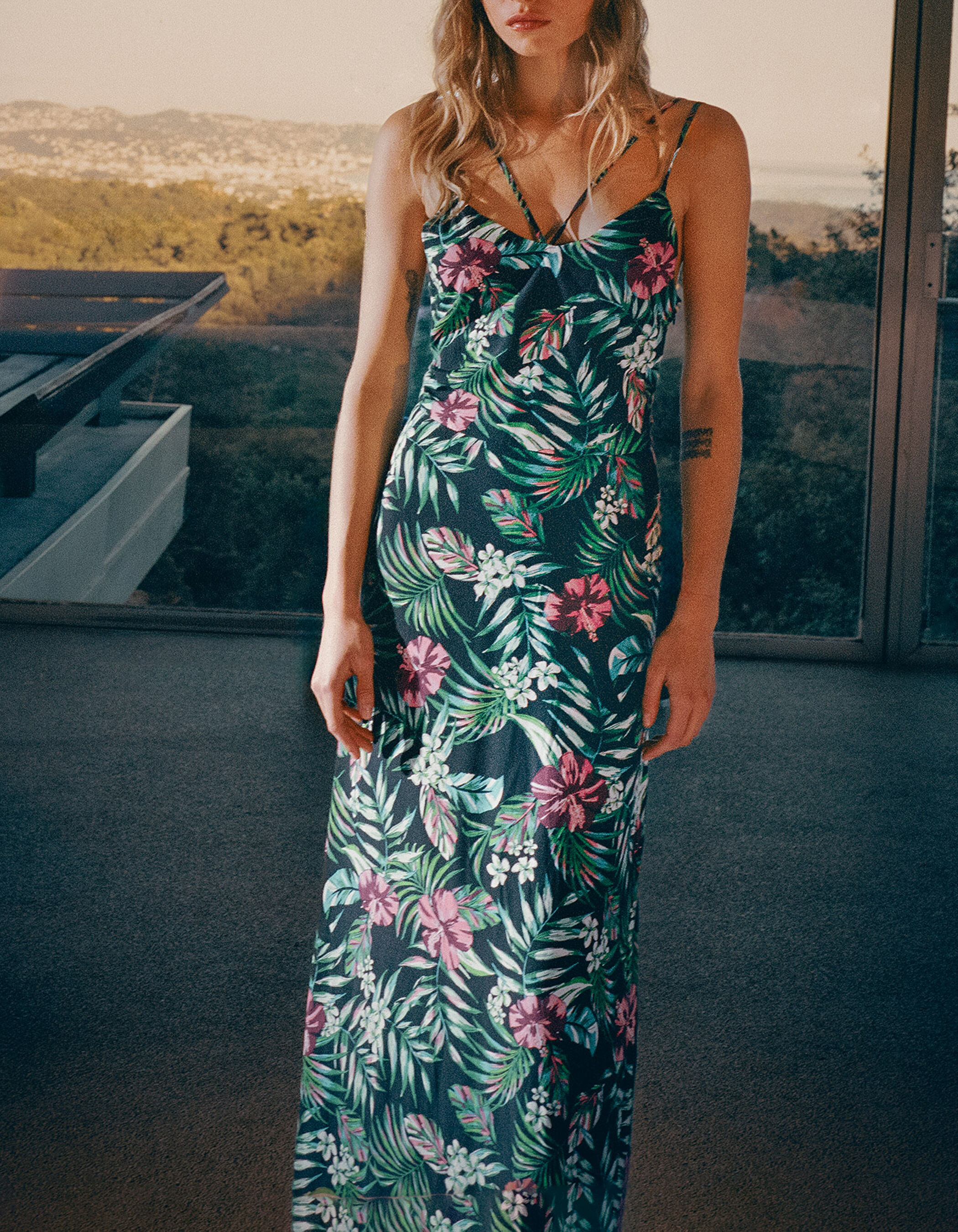 Robe longue noire LENZING ECOVERO imprime tropical Femme IKKS