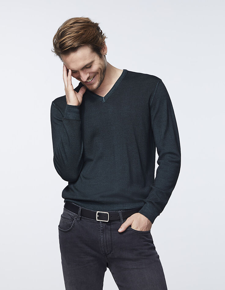 Jersey verde inglés con cuello de pico de lana Hombre-3
