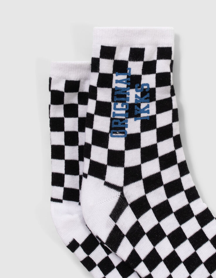 Schwarze socken mit Zielflagge und weißen Streifen-4