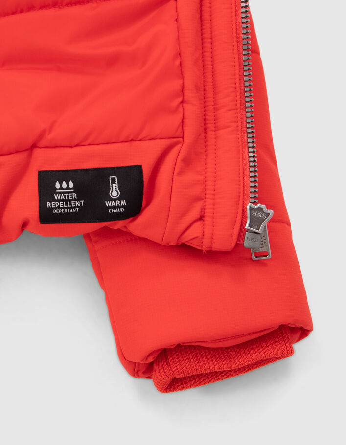 Rote Jungensteppjacke mit Schriftzug Ton in Ton-7