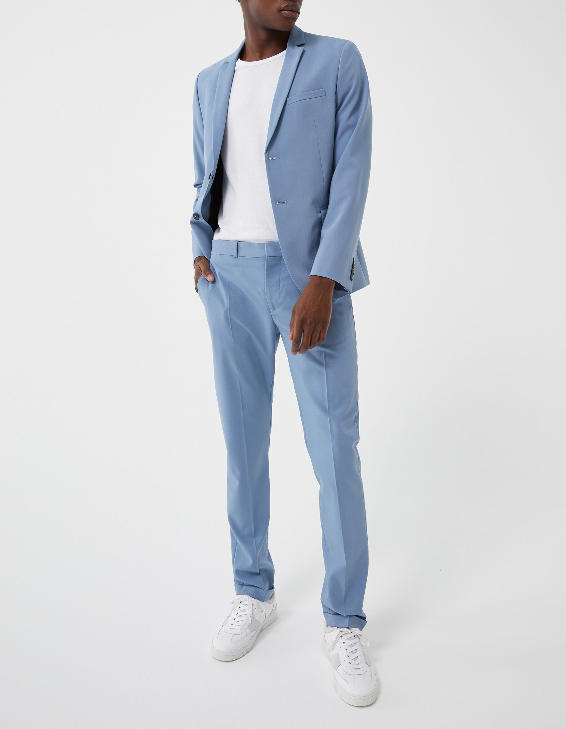Traje con pantalon de mezclilla outlet