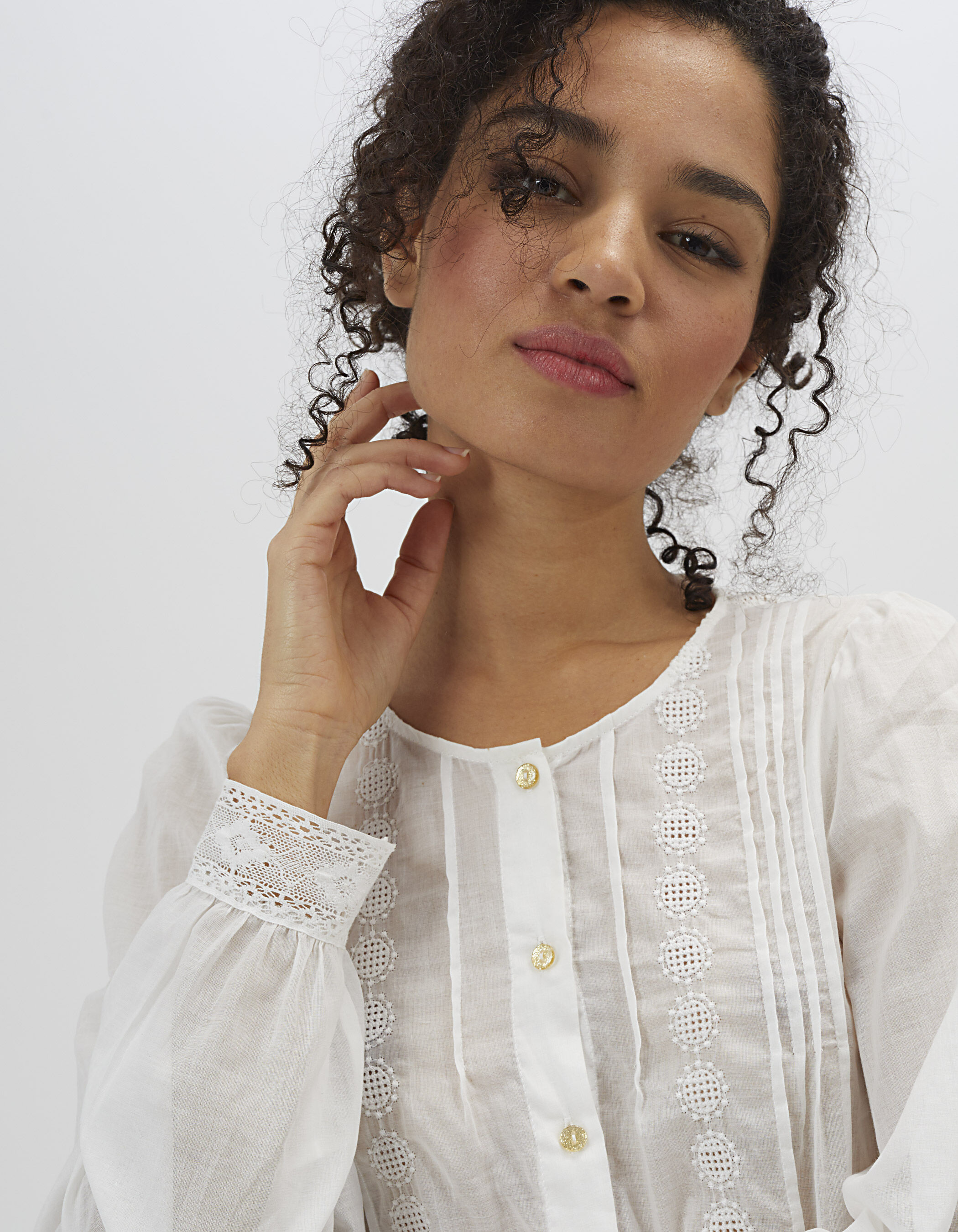 Blusa bordada blanca
