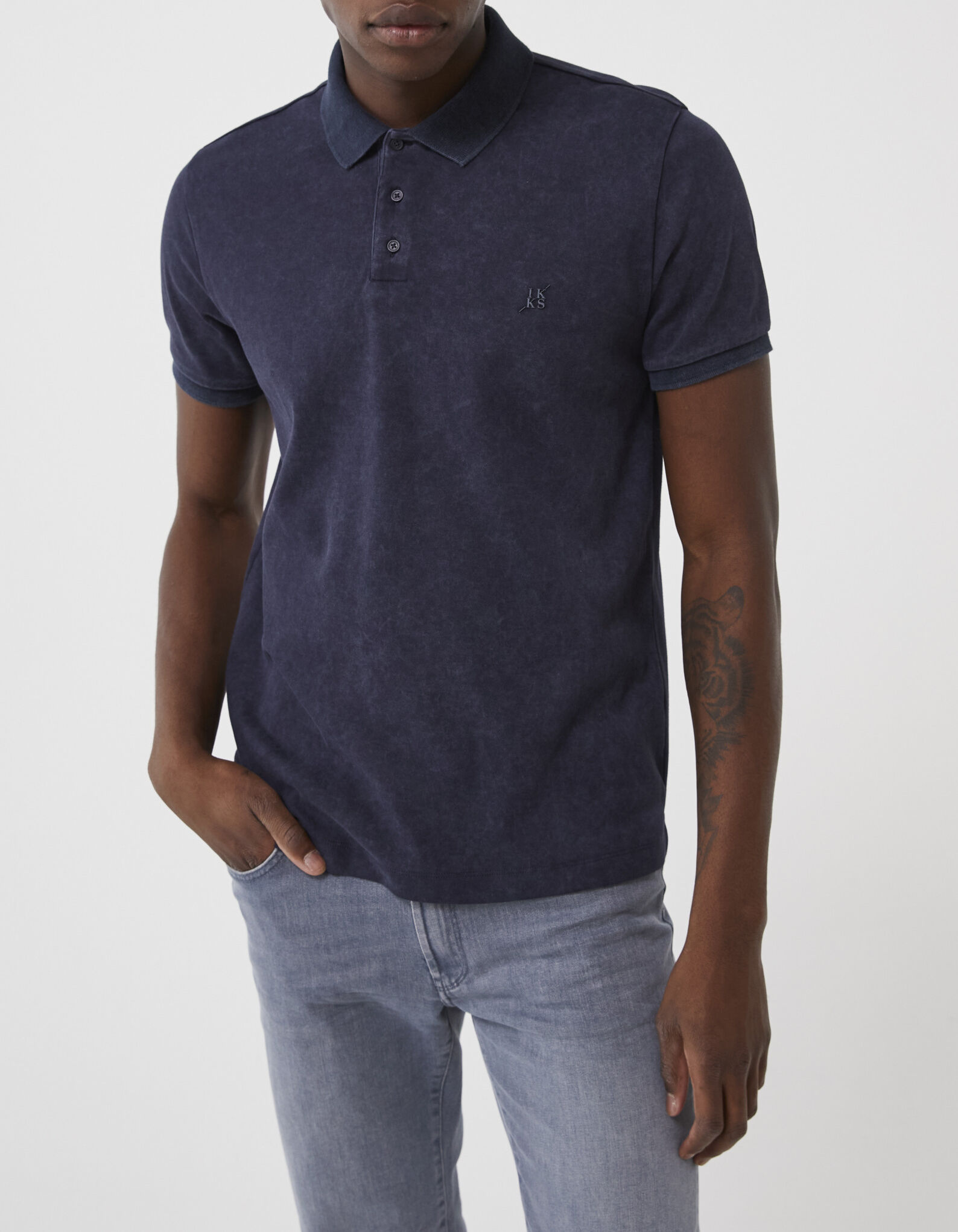 Polo azul marino hombre 2025