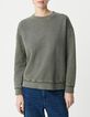 Sudadera suelta de mujer con capucha de forro polar gris y adorno de tachuelas-2