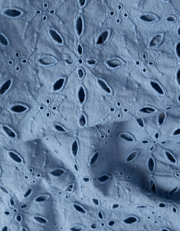 Blauwe lange jurk fijne schouderbandjes broderie anglaise-7 Blauwe lange jurk fijne schouderbandjes broderie anglaise-7