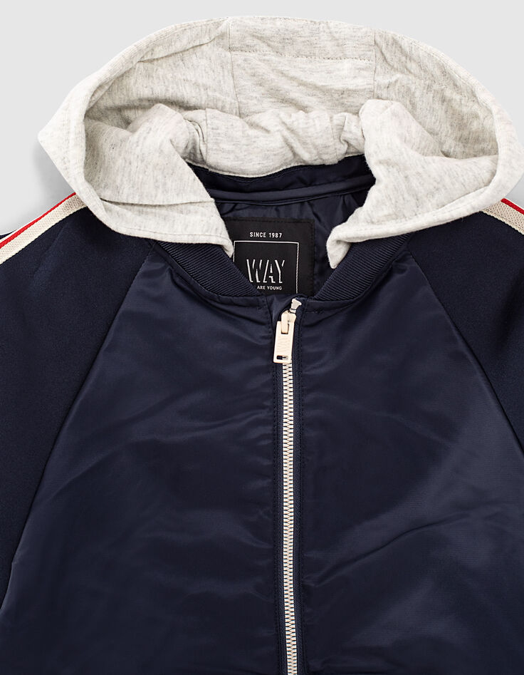 Marineblaue College-Jungenjacke mit Streifenbändern -2
