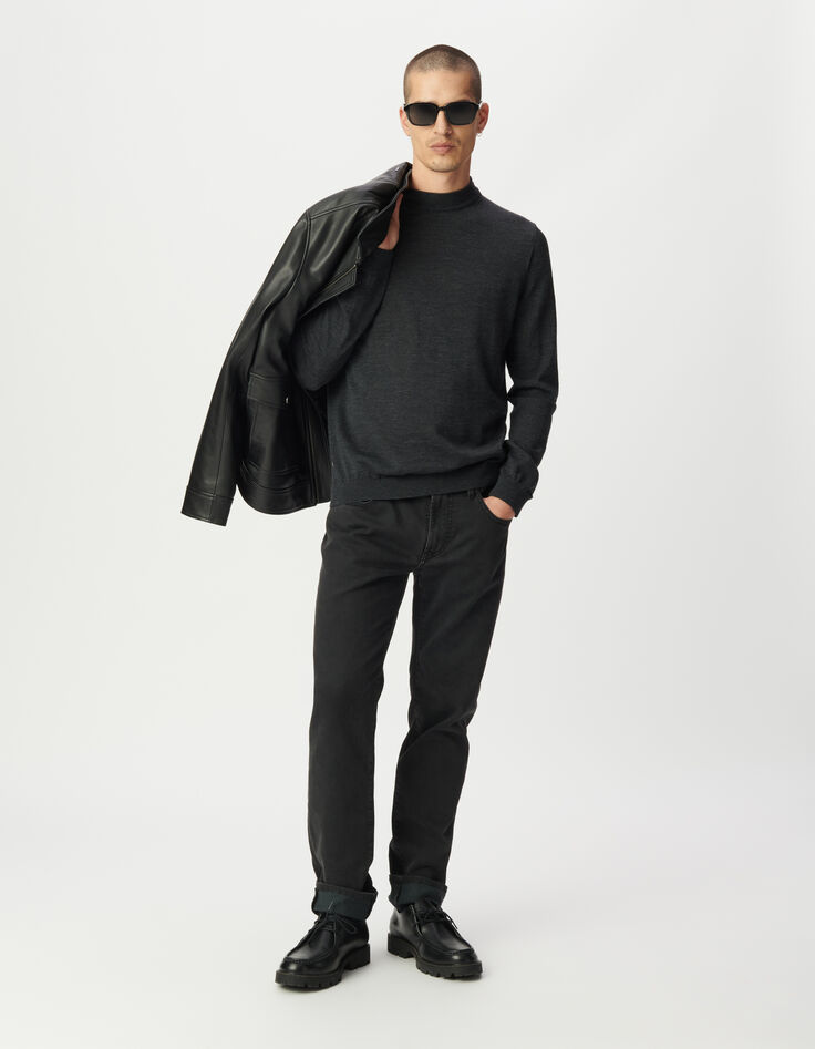 Marineblauer Herrenstrickpulli Kaminkragen-1