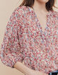 Losse blouse in sluier met bloemenprint op witte achtergrond dames-3