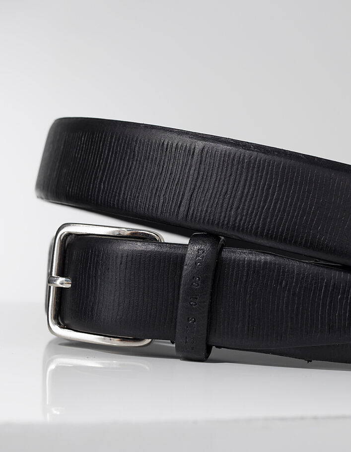 Cinturón negro de cuero con estrías Hombre - IKKS