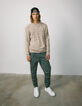 Kittgrauer Herrenstrickpullover mit Zopfmuster-6
