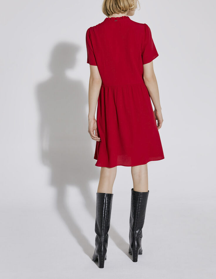 Robe courte rouge plastron dentelle et col victorien femme-2