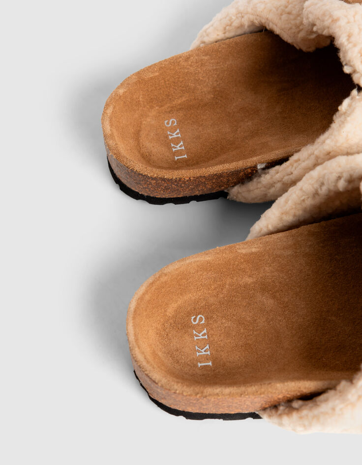 Women’s ecru shearling mule clogs with cowboy buckle-5