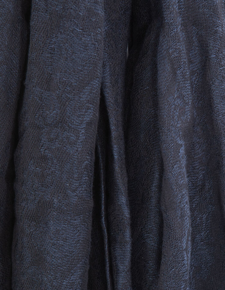 Indigoblauer Herrenschal mit Barock-Jacquard-5