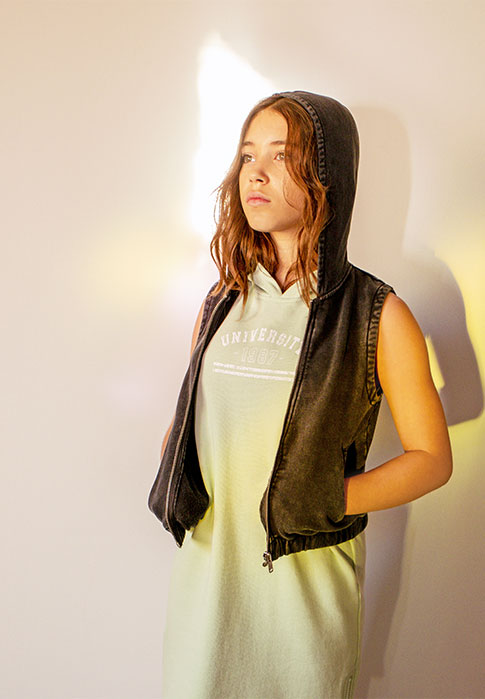 Gilet sans manches noir à capuche way girl