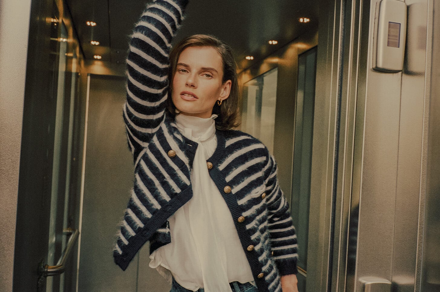 Cardigan met lange mouwen van 100% wol, marineblauw gestreept