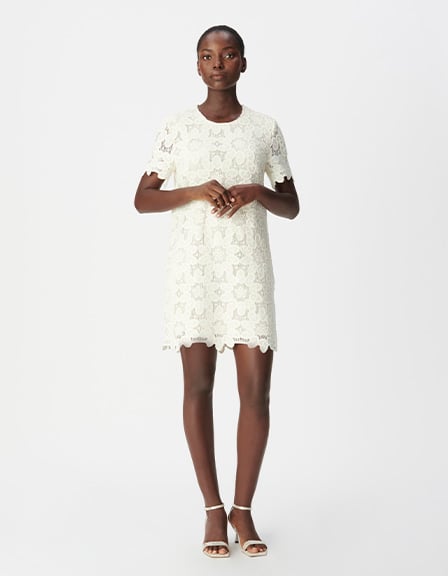 Weißes Spitzenkleid