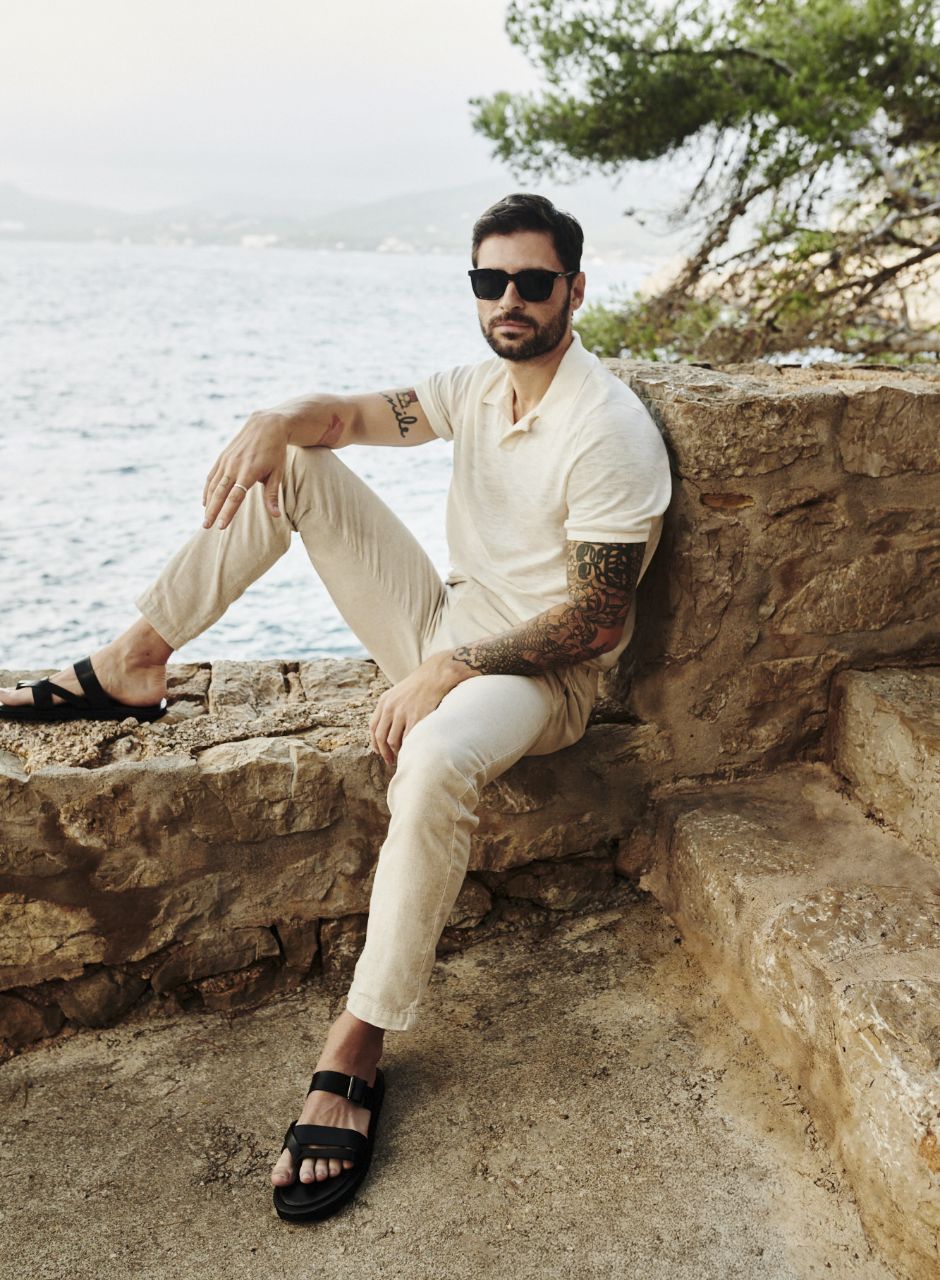 Kreidefarbenes Herrenpoloshirt aus Flammstrick